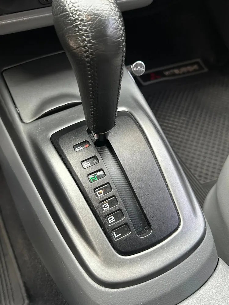 Vista 7 del vehículo: Mitsubishi Lancer