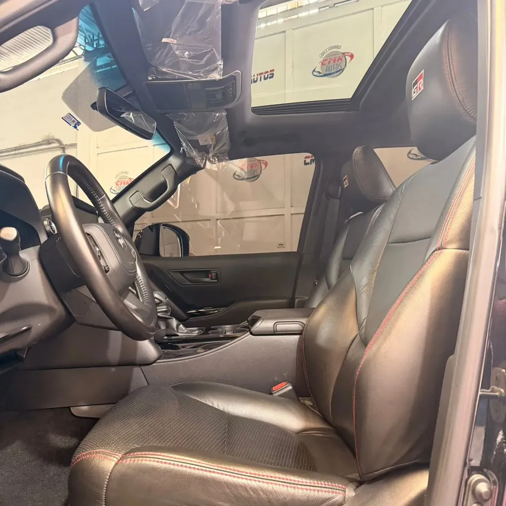 Vista 12 del vehículo: Toyota LC300