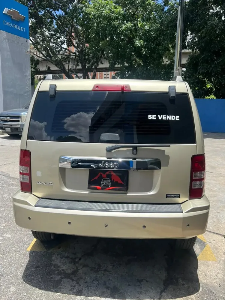 Vista 3 del vehículo: Jeep Cherokee