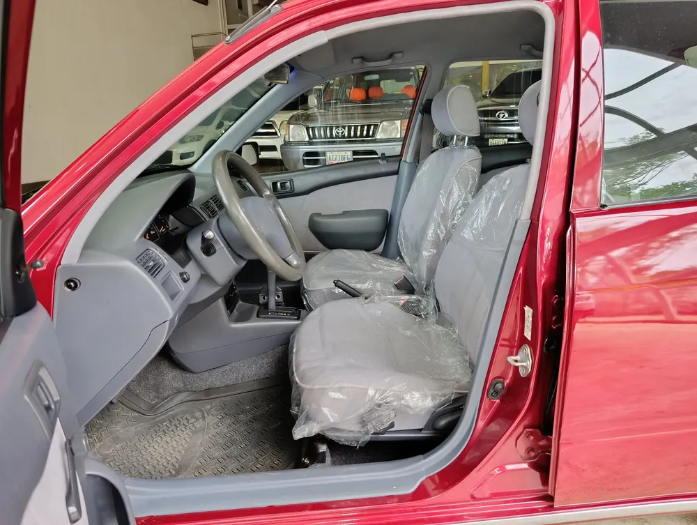 Vista 8 del vehículo: Toyota Starlet