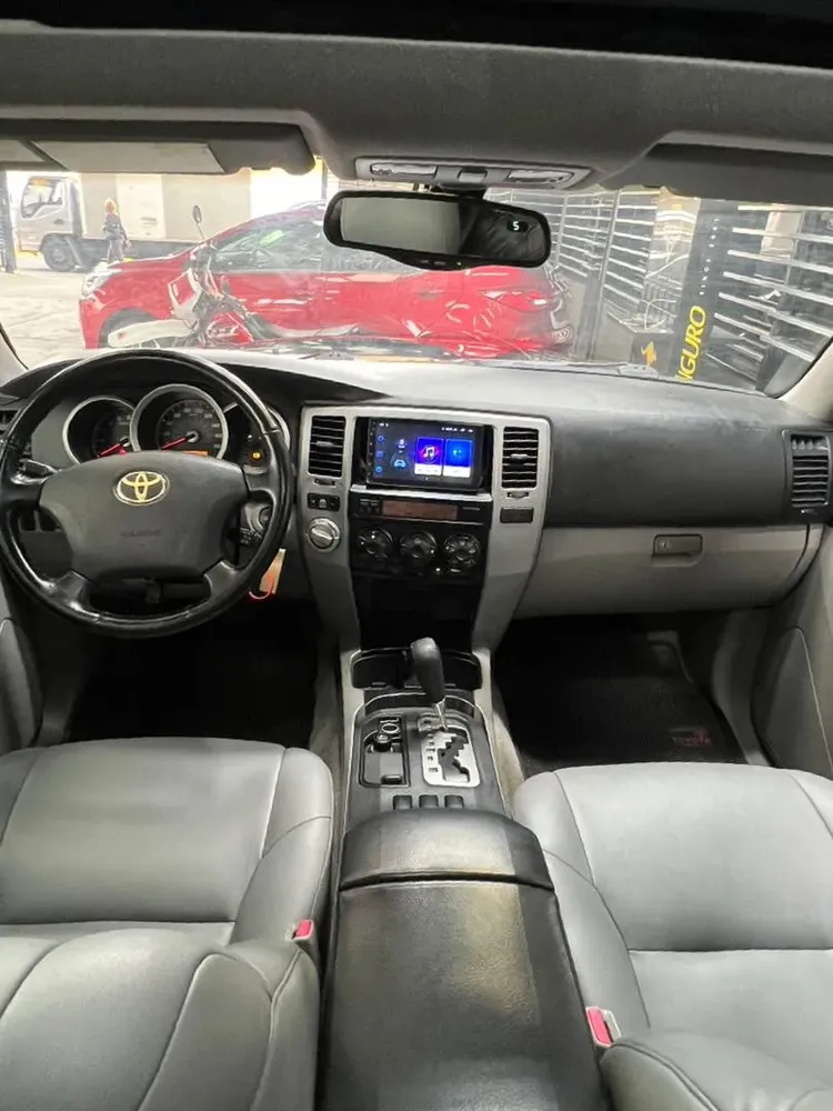 Vista 4 del vehículo: Toyota 4runner