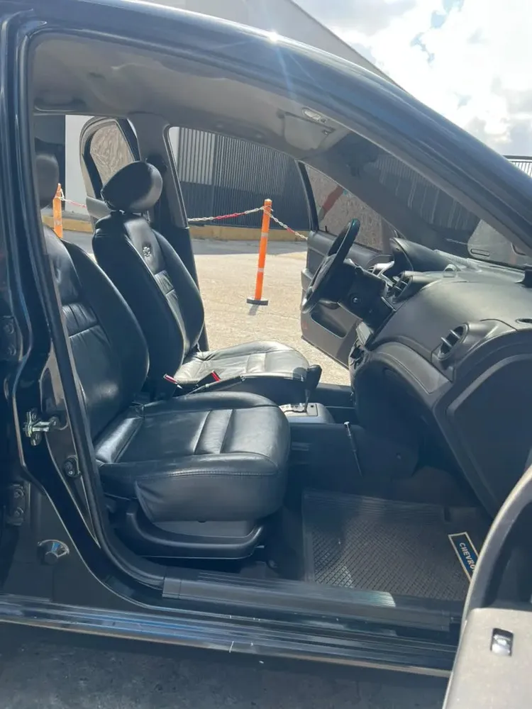 Vista 4 del vehículo: Chevrolet Aveo