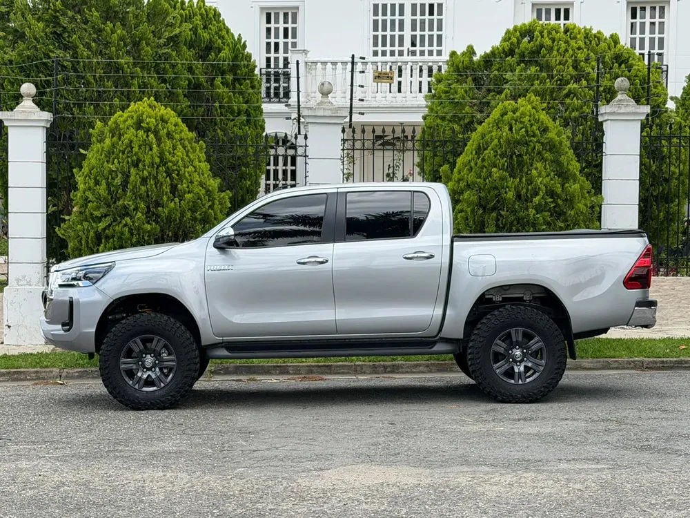 Vista 4 del vehículo: Toyota Hilux