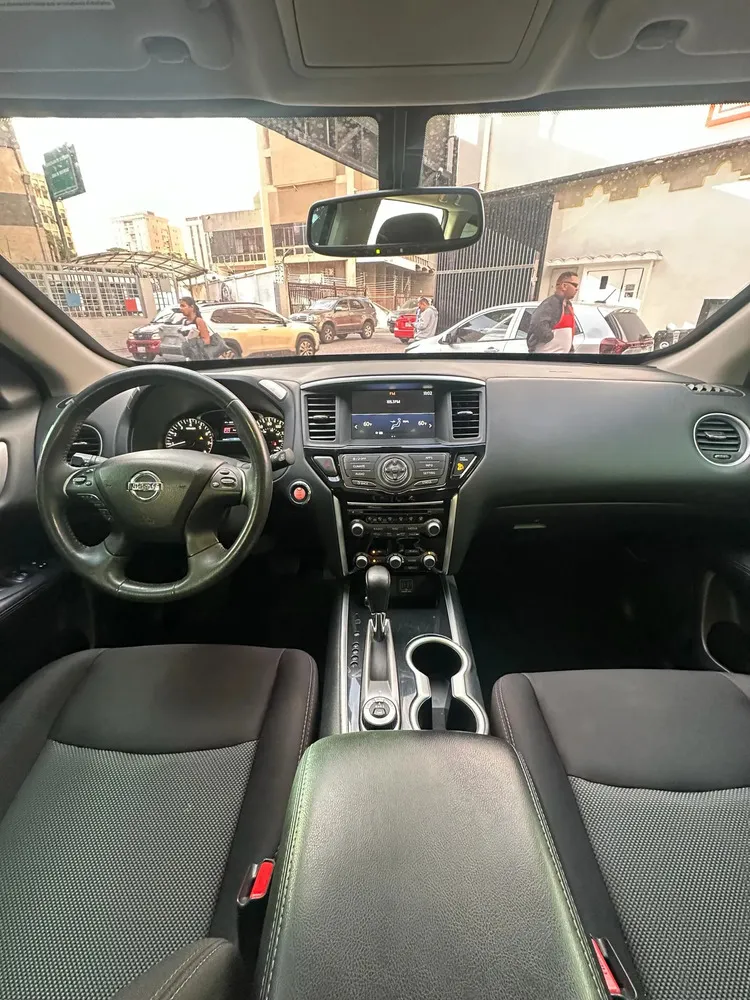 Vista 15 del vehículo: Nissan Pathfinder
