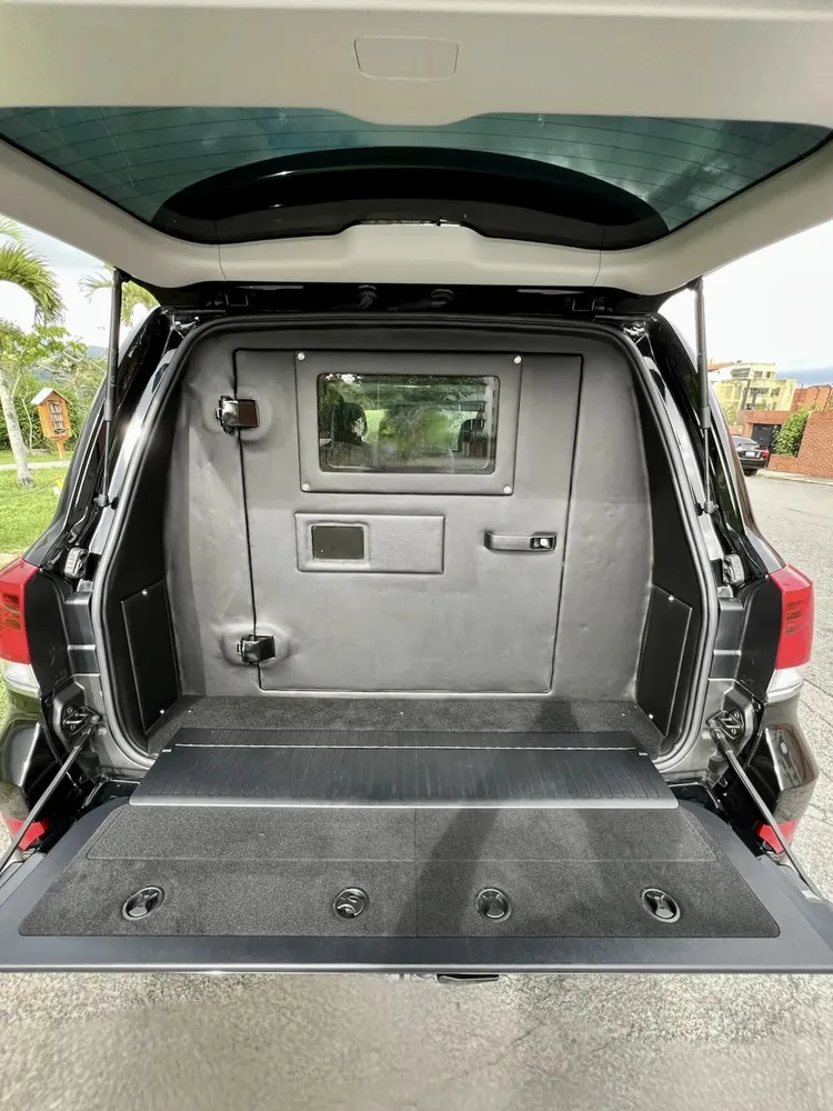Vista 14 del vehículo: Toyota Land Cruiser