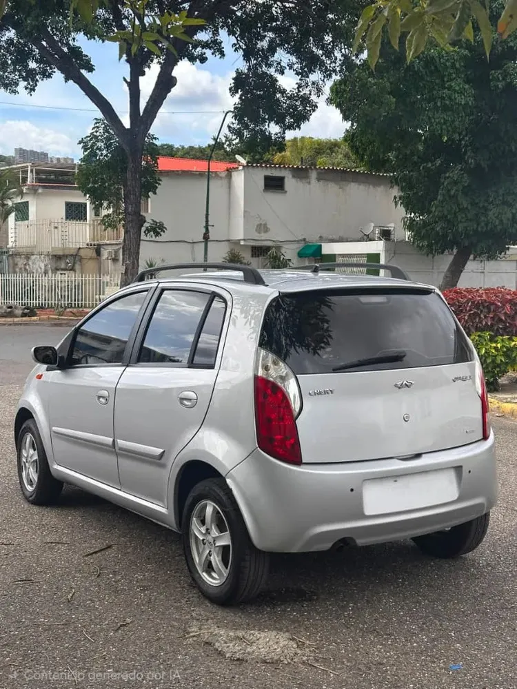 Vista 4 del vehículo: Chery Arauca