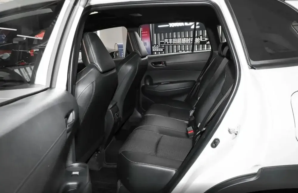 Vista 8 del vehículo: Toyota Corolla Cross