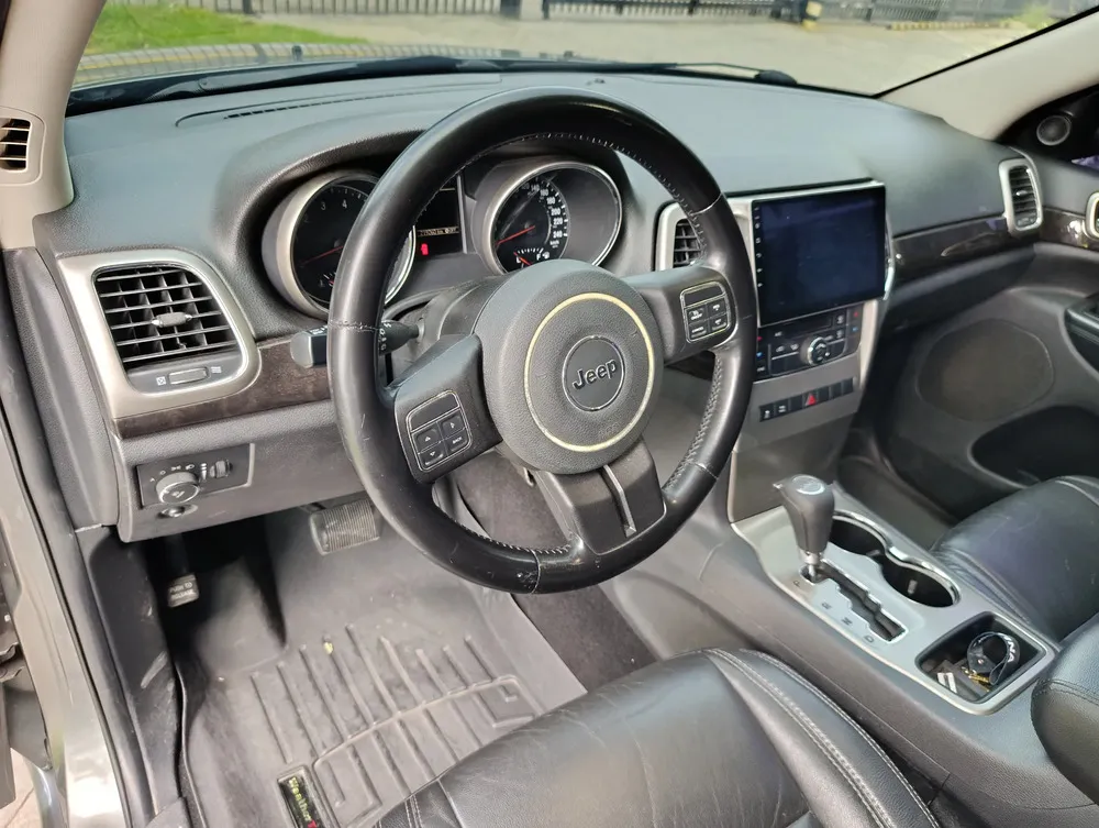 Vista 10 del vehículo: Jeep Grand