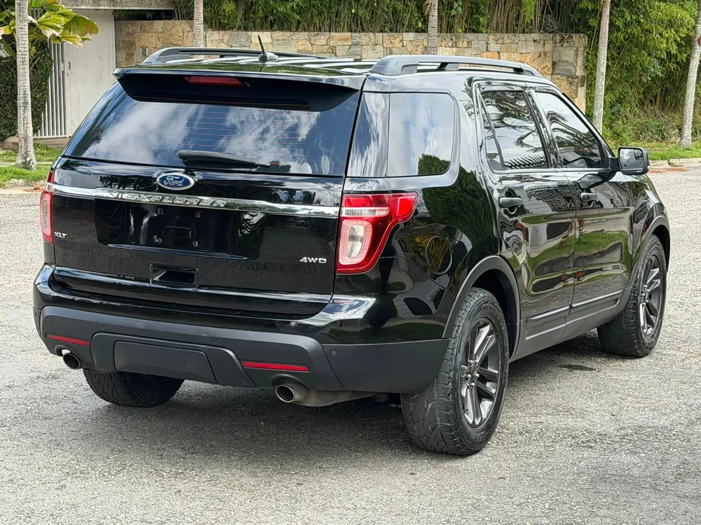 Vista 12 del vehículo: Ford Explorer