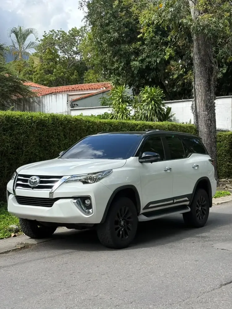 Toyota Fortuner 2018 - Vista principal