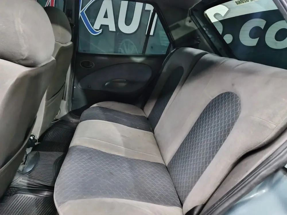 Vista 3 del vehículo: Ford Fiesta