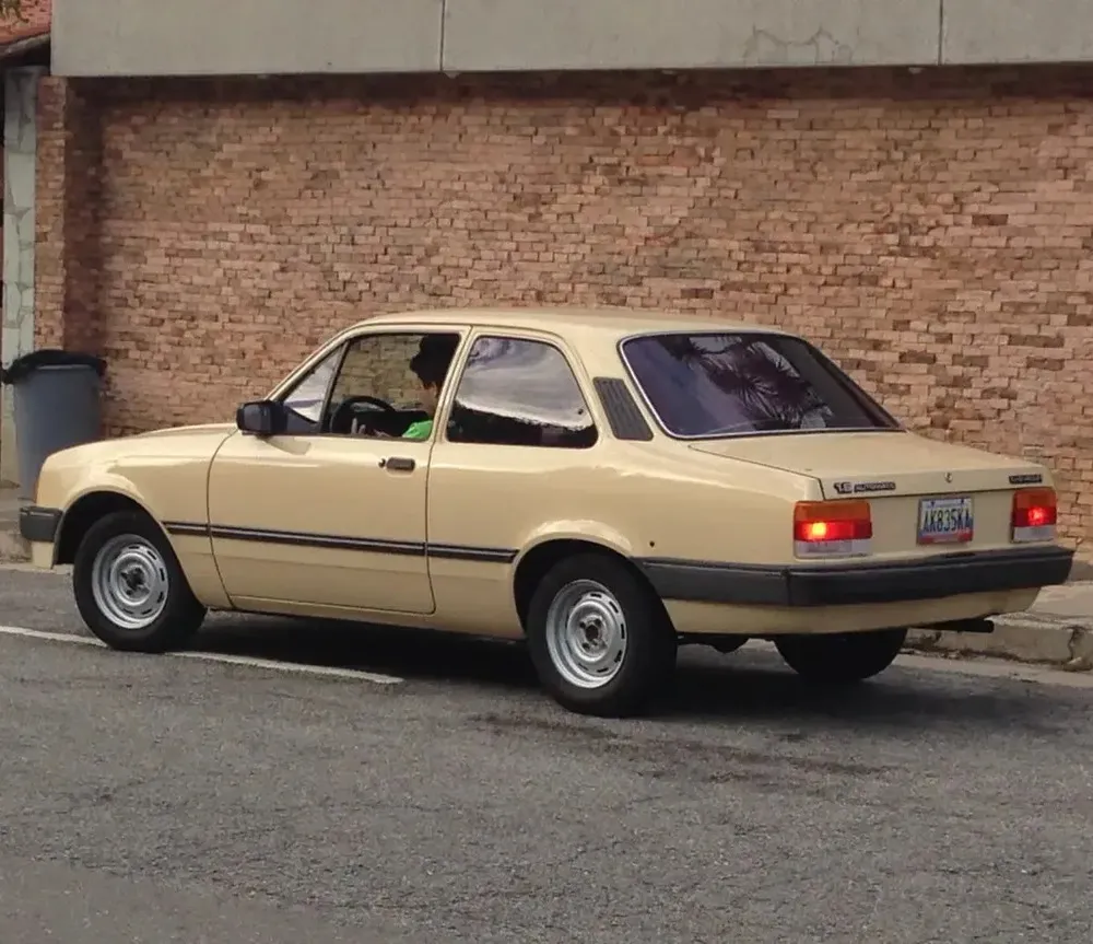 Vista 3 del vehículo: Chevette Jr.