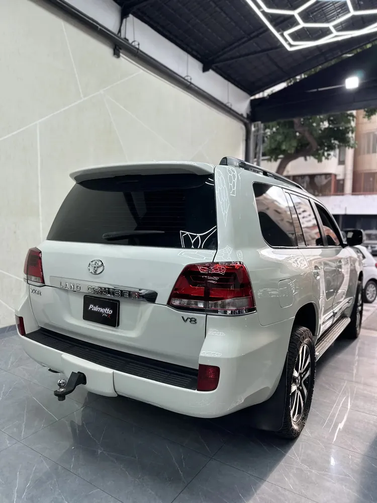 Vista 2 del vehículo: Toyota Lc200