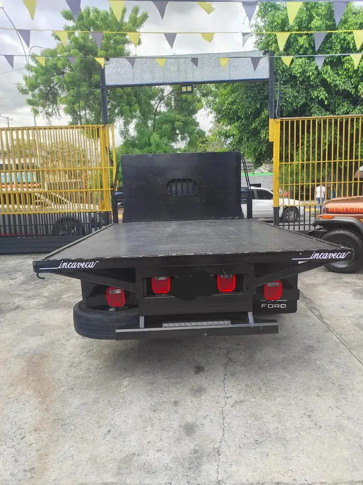 Vista 5 del vehículo: Ford F-350