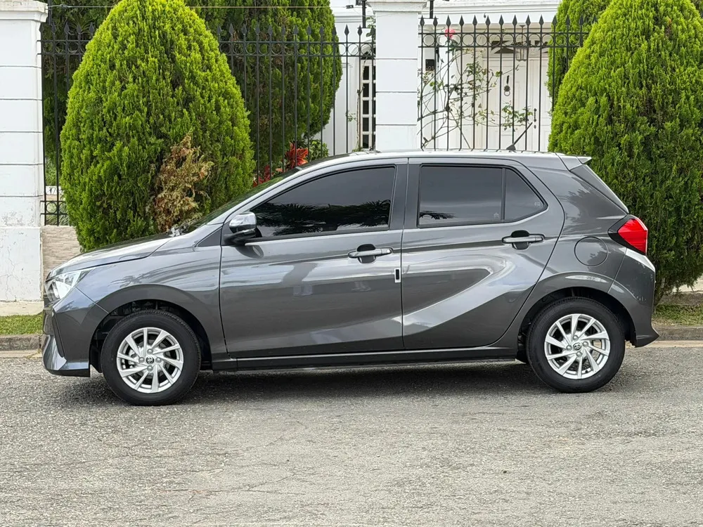 Vista 4 del vehículo: Toyota Agya