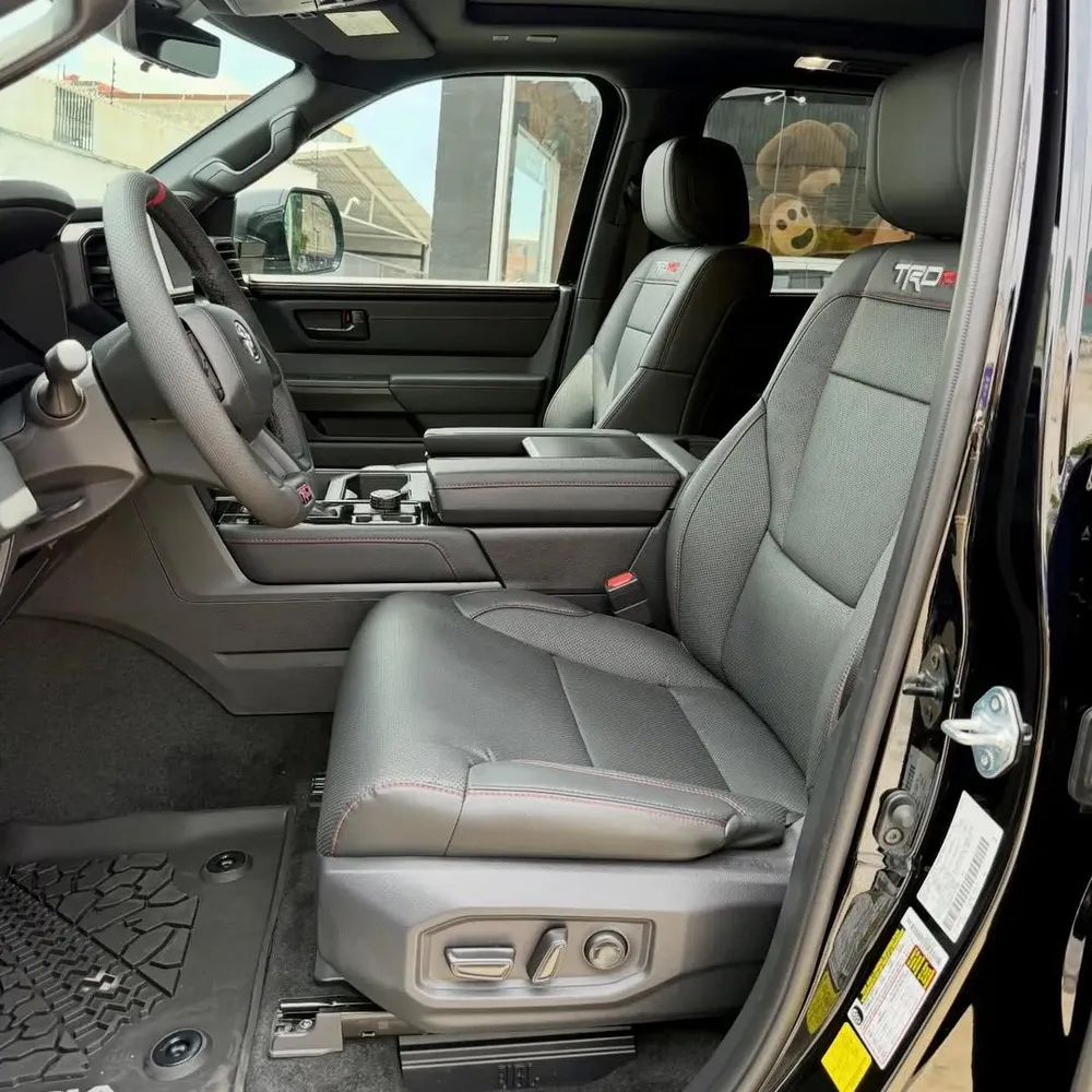 Vista 4 del vehículo: Toyota Sequoia