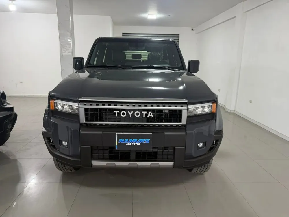 Vista 2 del vehículo: Toyota Prado