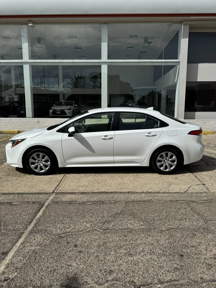 Vista 3 del vehículo: Toyota Corolla