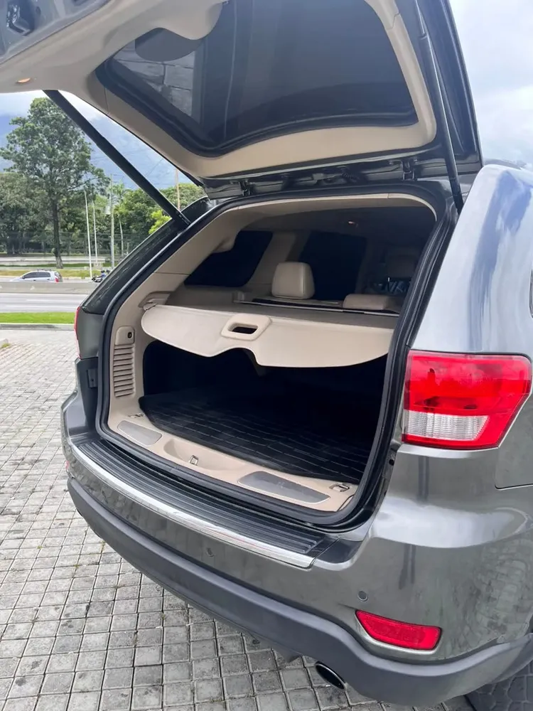 Vista 18 del vehículo: Jeep Grand