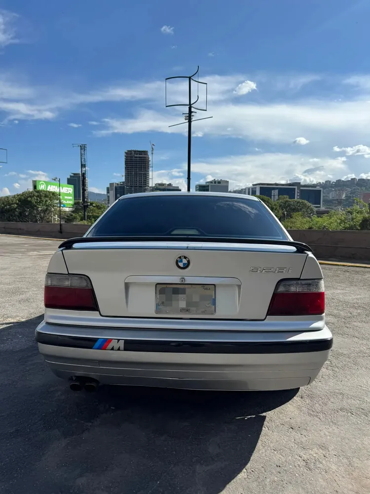 Vista 16 del vehículo: Bmw 328i