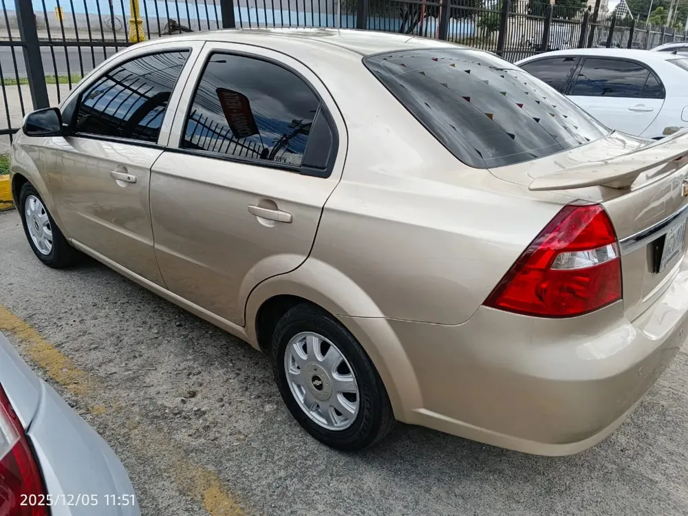 Vista 10 del vehículo: Chevrolet Aveo