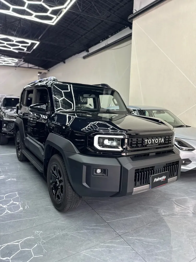Vista 4 del vehículo: Toyota Fj