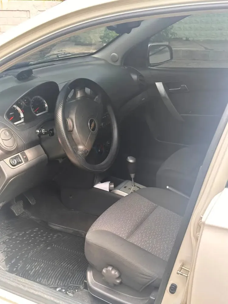Vista 10 del vehículo: Chevrolet Aveo