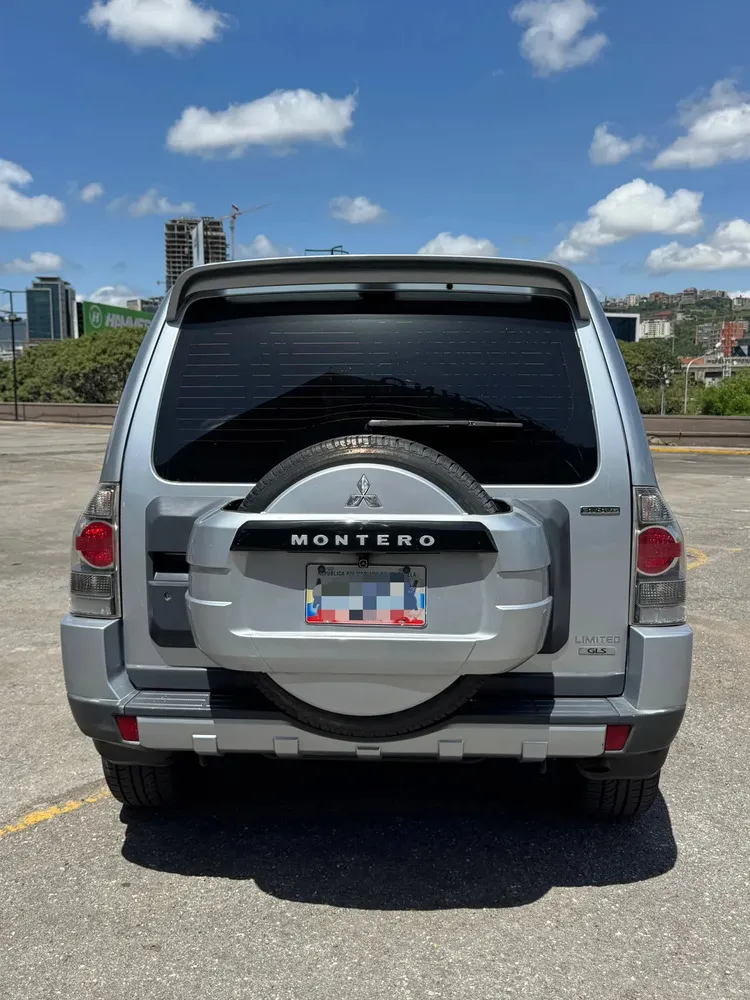 Vista 5 del vehículo: Mitsubishi Montero