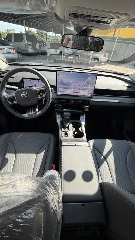 Vista 15 del vehículo: Toyota Rav4