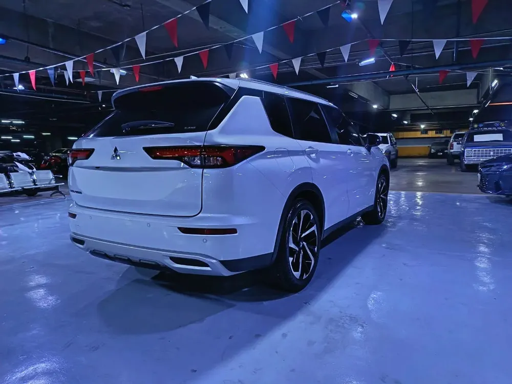 Vista 6 del vehículo: Mitsubishi Outlander