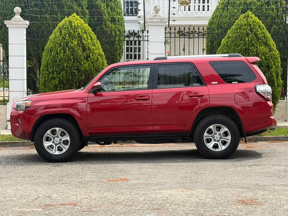 Vista 4 del vehículo: Toyota 4runner