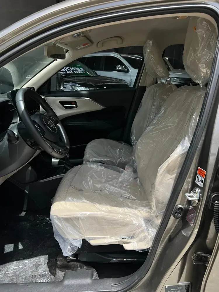 Vista 11 del vehículo: Suzuki Dzire