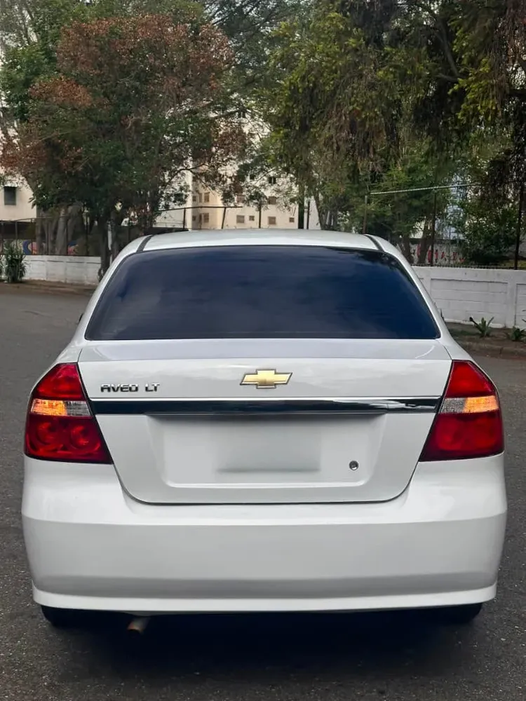 Vista 4 del vehículo: Chevrolet Aveo