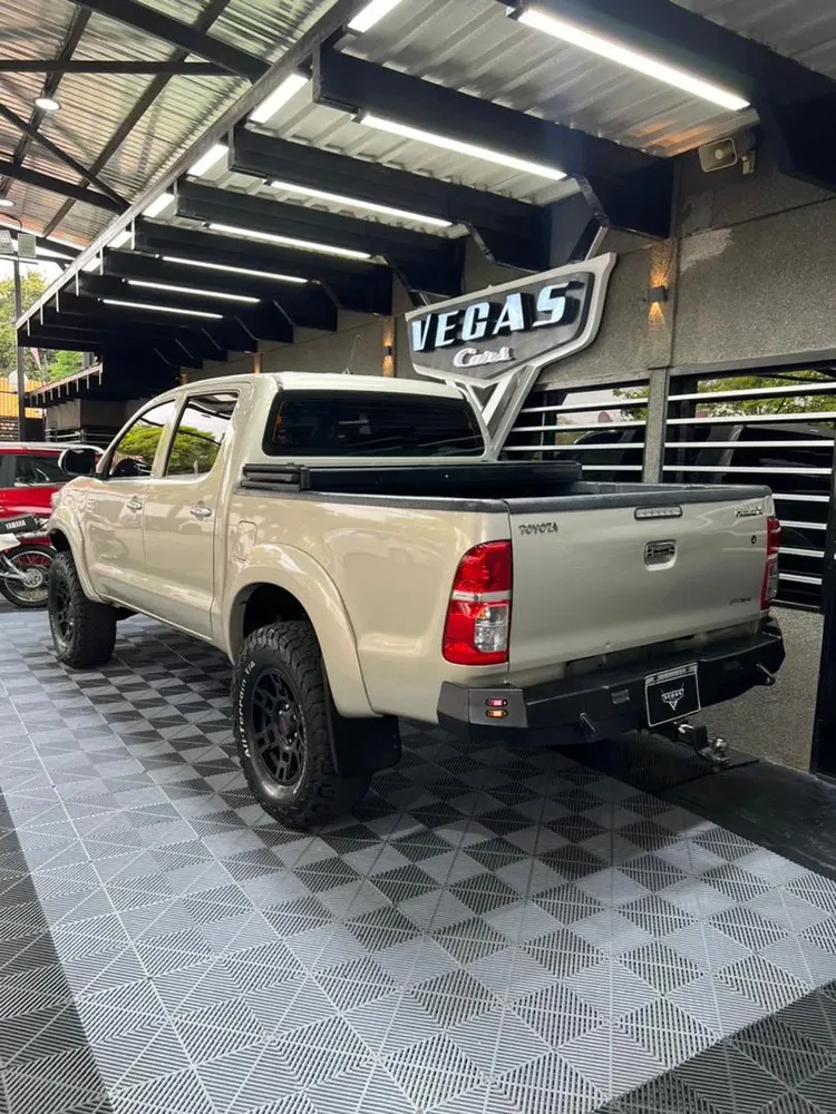Vista 3 del vehículo: Toyota Hilux