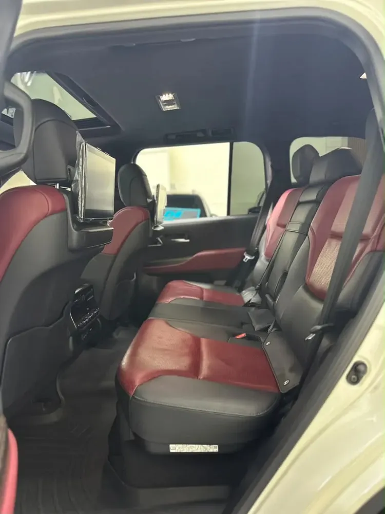 Vista 7 del vehículo: Toyota Lc300