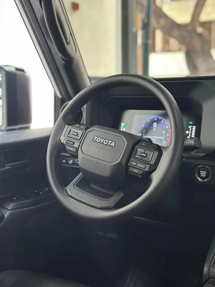 Vista 10 del vehículo: Toyota Prado