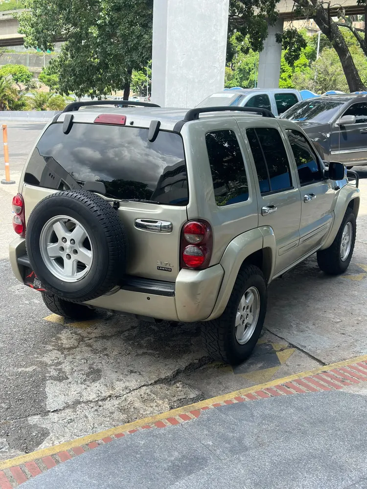 Vista 3 del vehículo: Toyota Vehículo