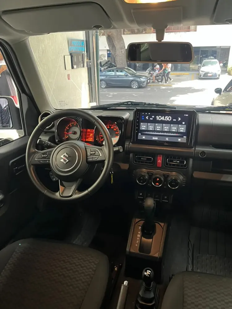 Vista 8 del vehículo: Suzuki Jimmy