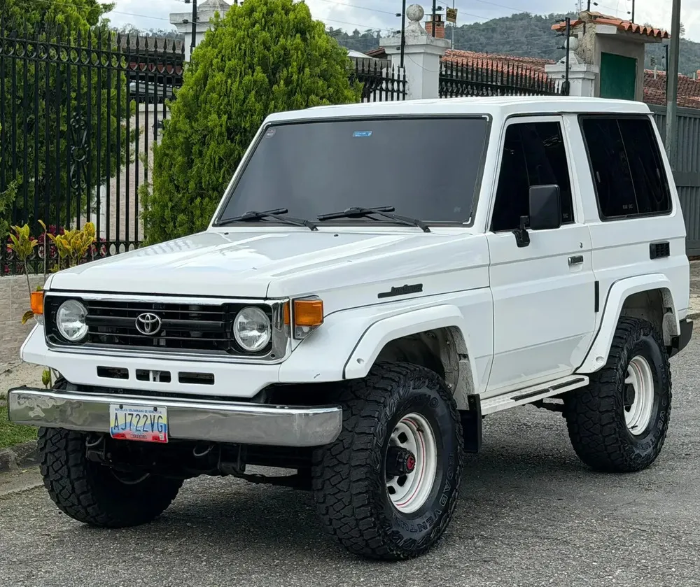 Vista 2 del vehículo: Toyota Machito