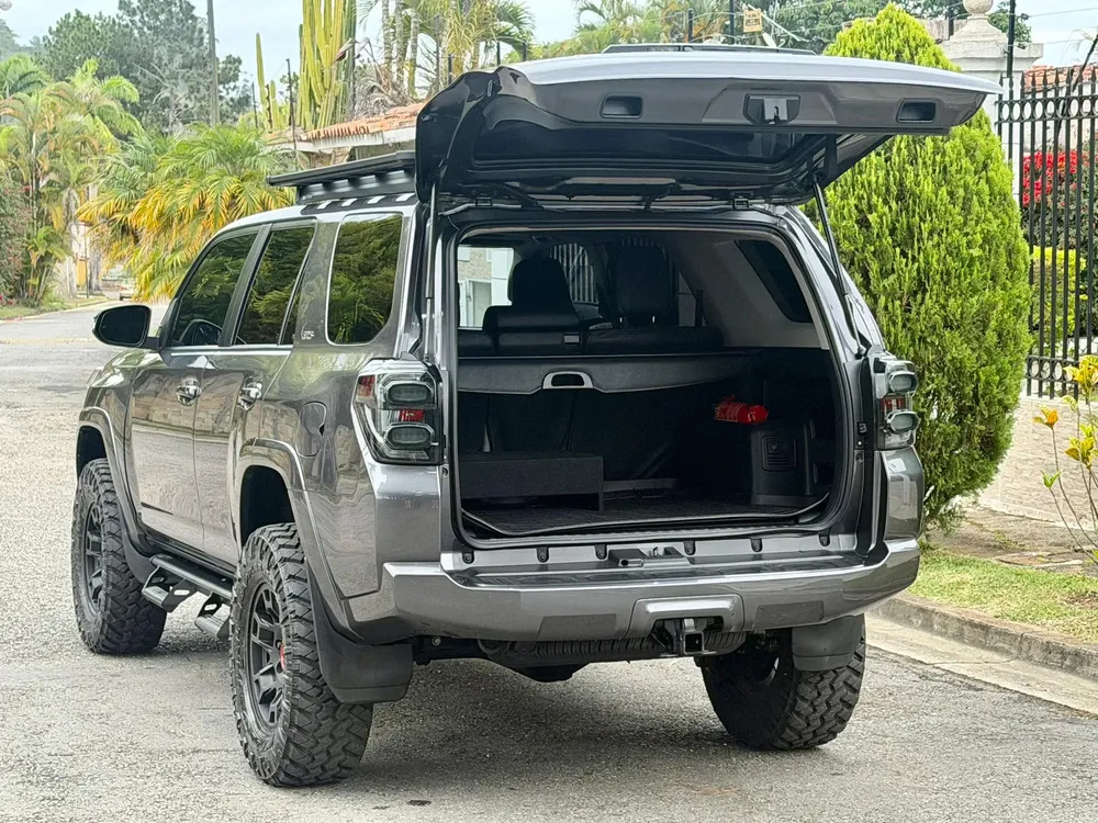 Vista 7 del vehículo: Toyota 4runner