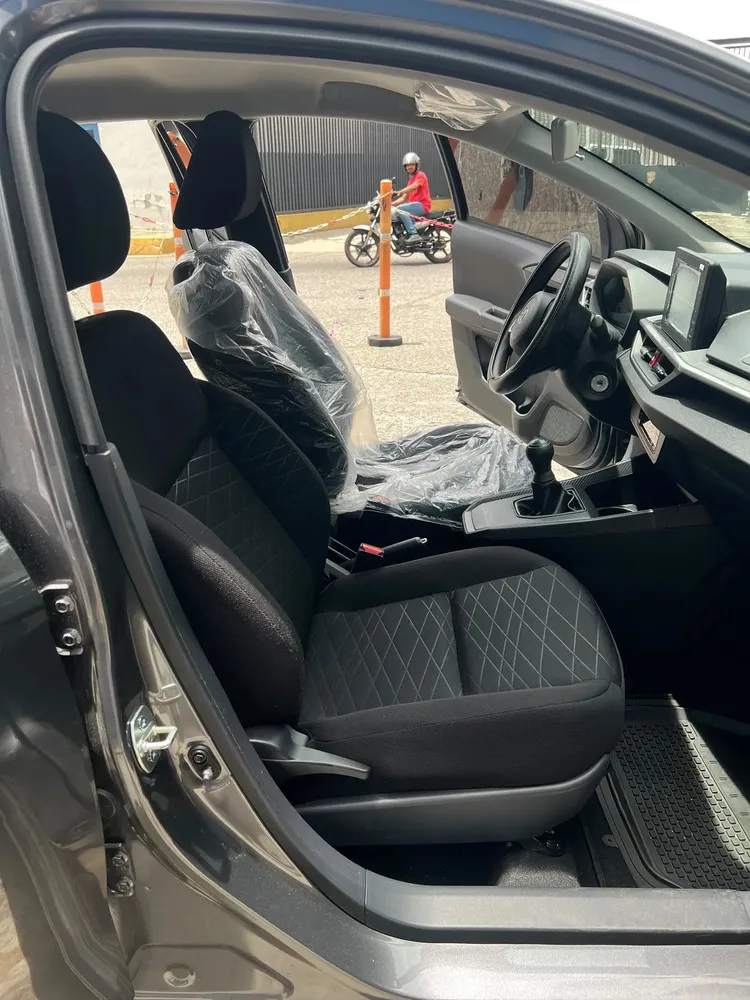 Vista 11 del vehículo: Toyota Agya