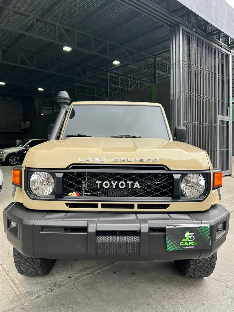 Vista 2 del vehículo: Toyota Lc