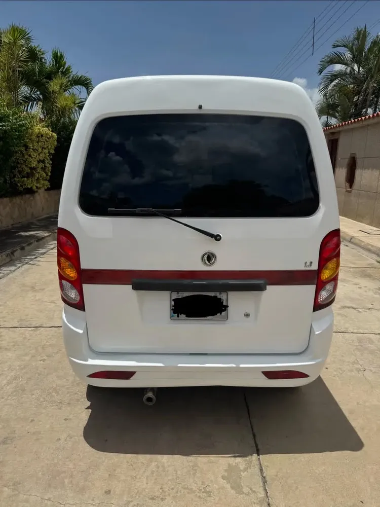 Vista 4 del vehículo: Dongfeng Mini