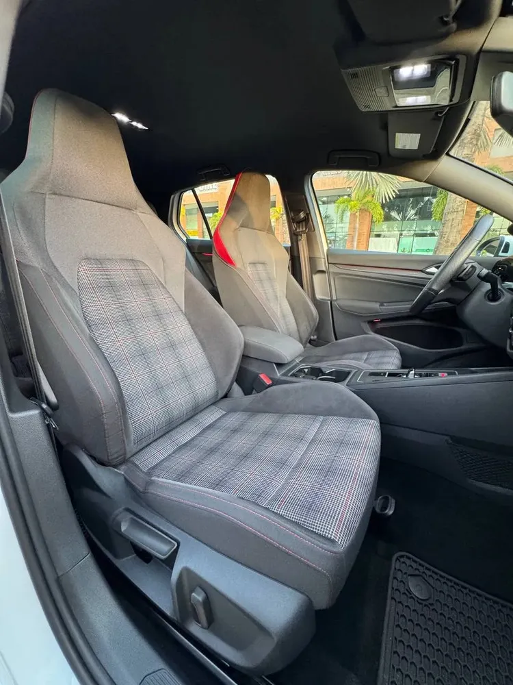 Vista 10 del vehículo: Volkswagen Golf