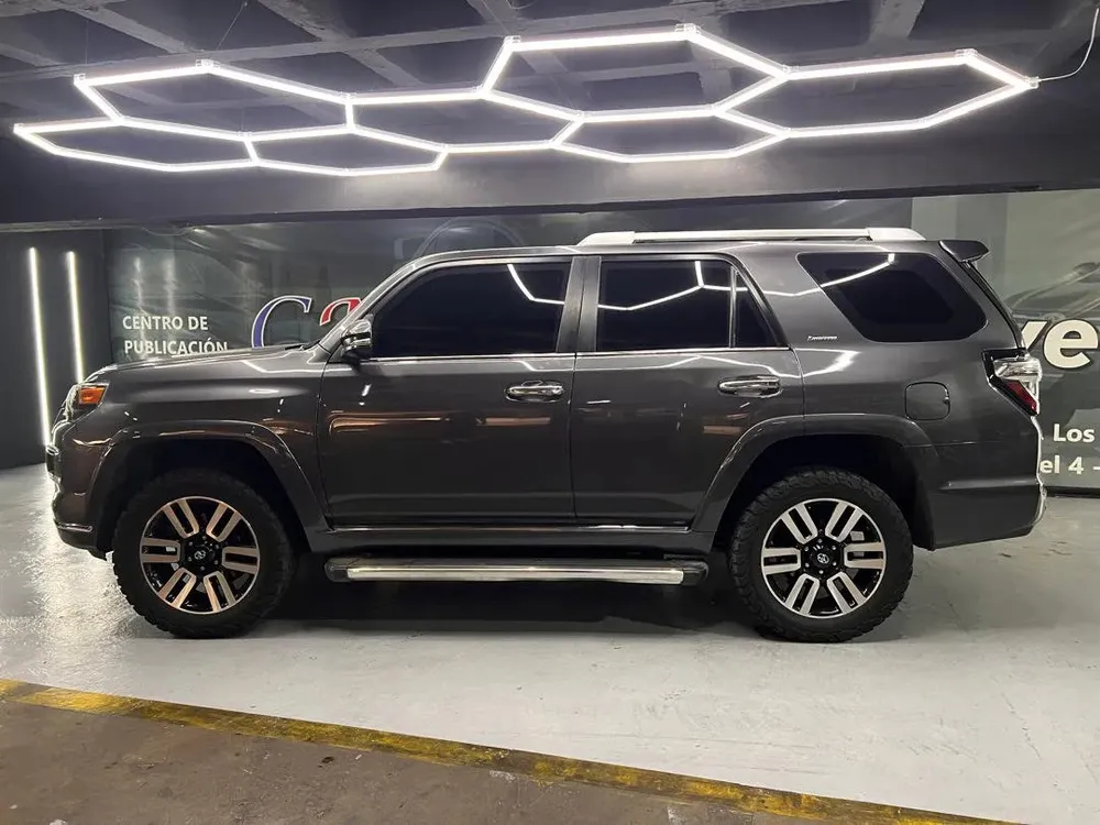 Vista 4 del vehículo: Toyota 4Runner