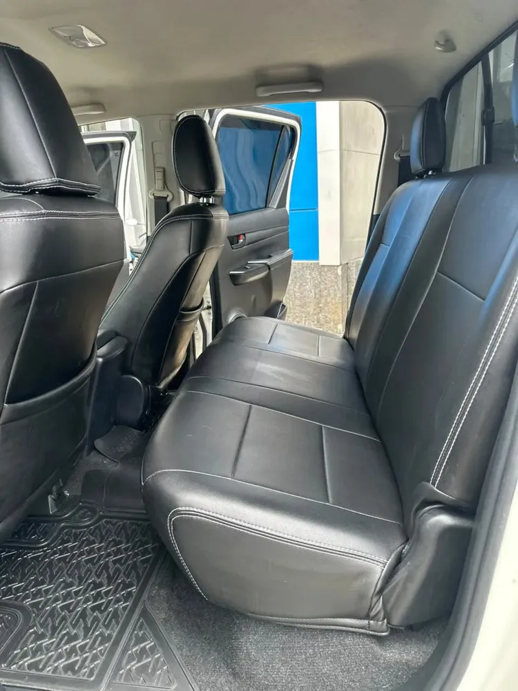Vista 9 del vehículo: Toyota Hilux