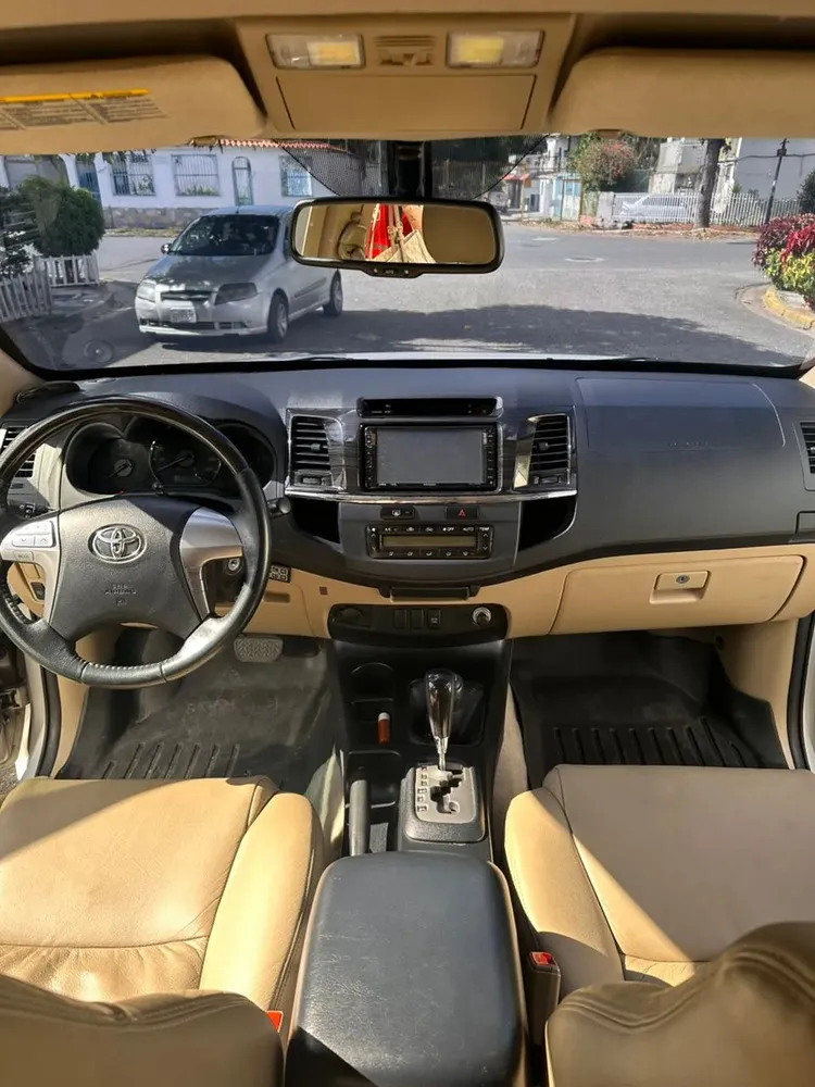 Vista 11 del vehículo: Fortuner 2015