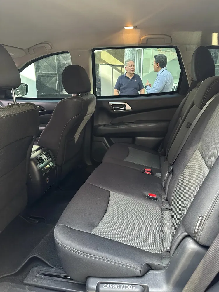 Vista 7 del vehículo: Nissan Pathfinder