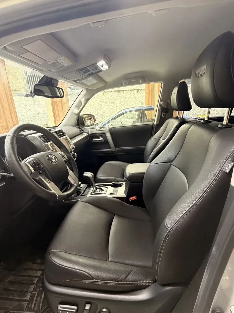 Vista 8 del vehículo: Toyota 4Runner