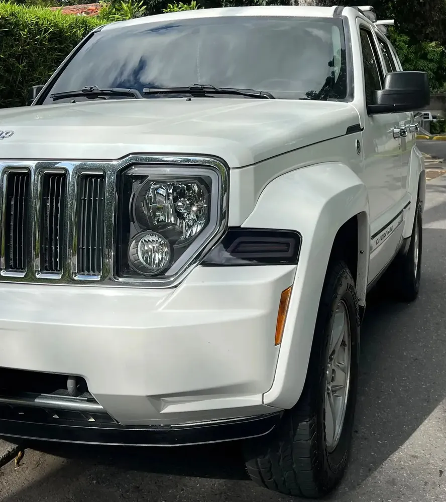 Vista 3 del vehículo: Jeep Cherokee